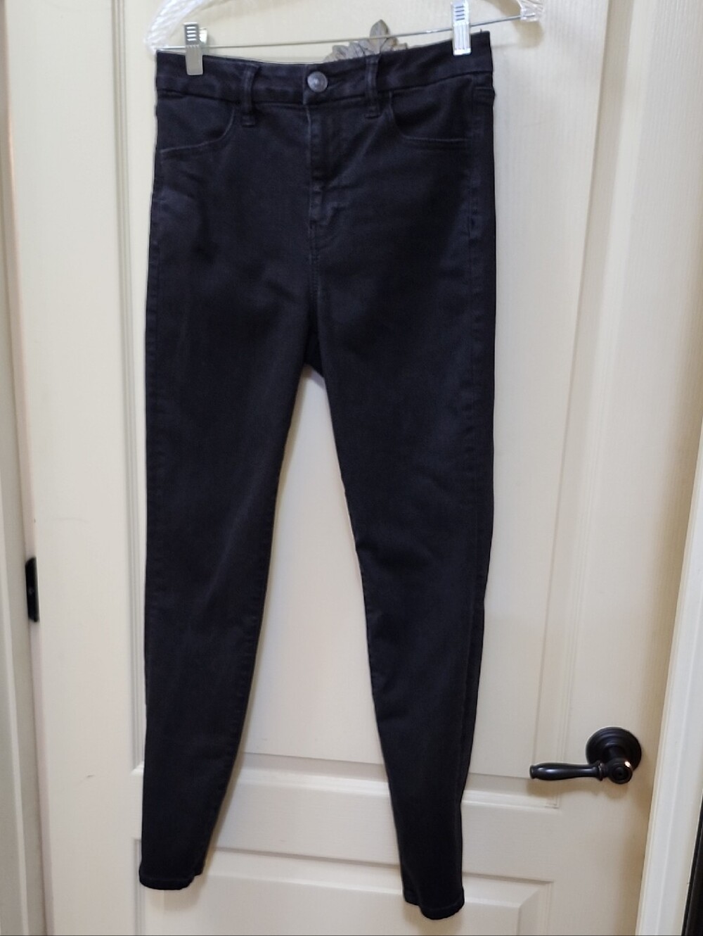 AMERICAN EAGLE CURVY HI-RISE SKINNY JEANS